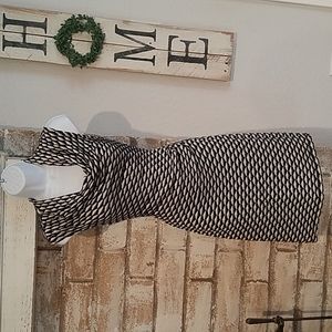 Max Studio Sleeveless Cowl Neck Dress in Navy/ Gray / White Geometric Pr…